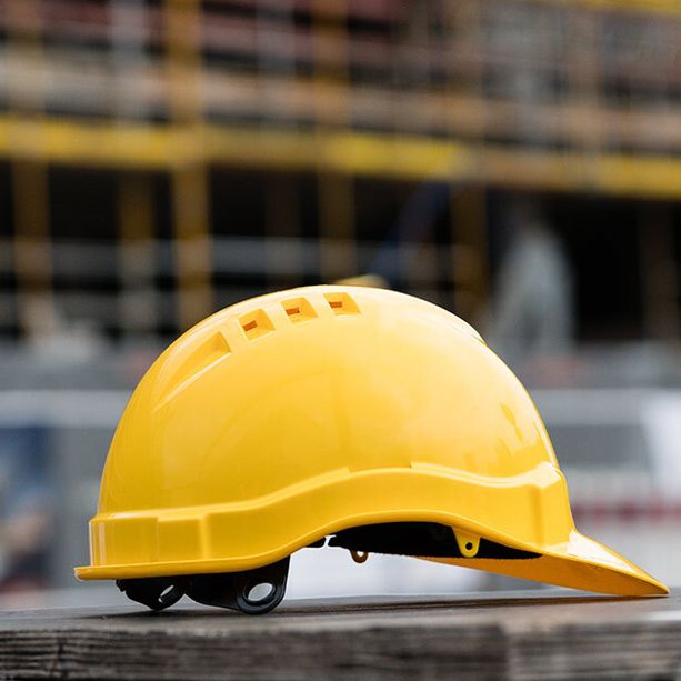 Basta morti sul lavoro! Dopo la morte del tecnico ad Asti si riapre la ferita. &quot;Serve più Cultura&quot;