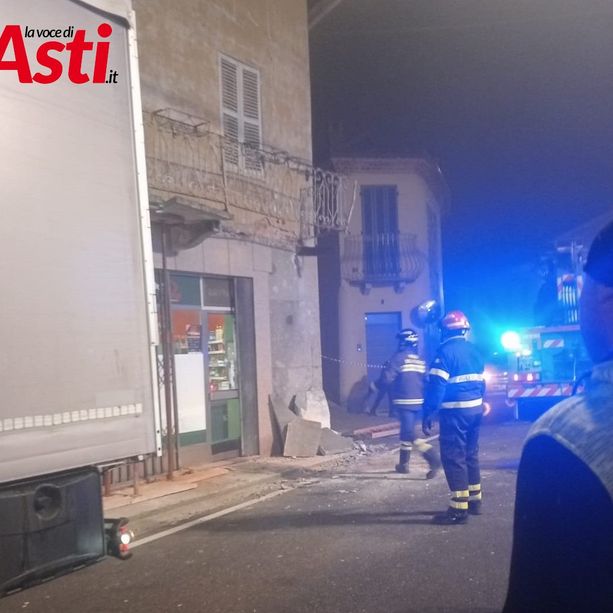 Traffico in tilt a Asti e Castagnole Monferrato: distrazioni e navigatori troppo zelanti? [GALLERIA FOTOGRAFICA]