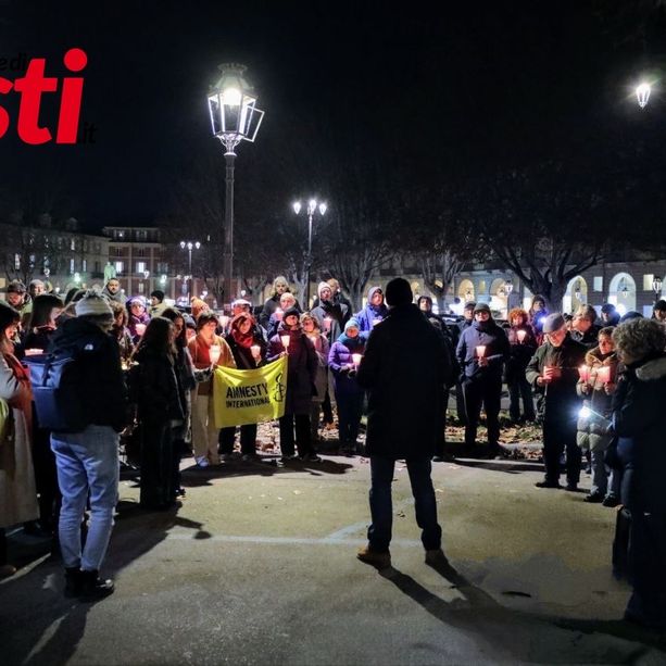 Asti accende “100 mila luci contro il buio del regime”