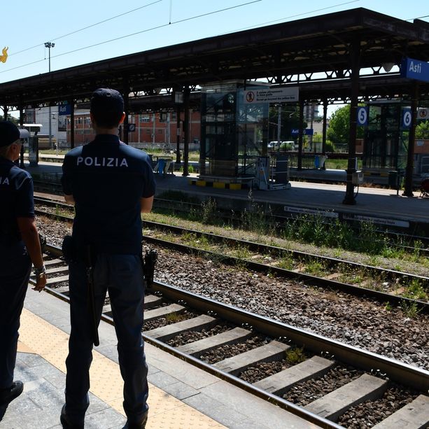 Asti: rintracciato sul treno nigeriano 24enne con un ordine di carcerazione per reato di evasione