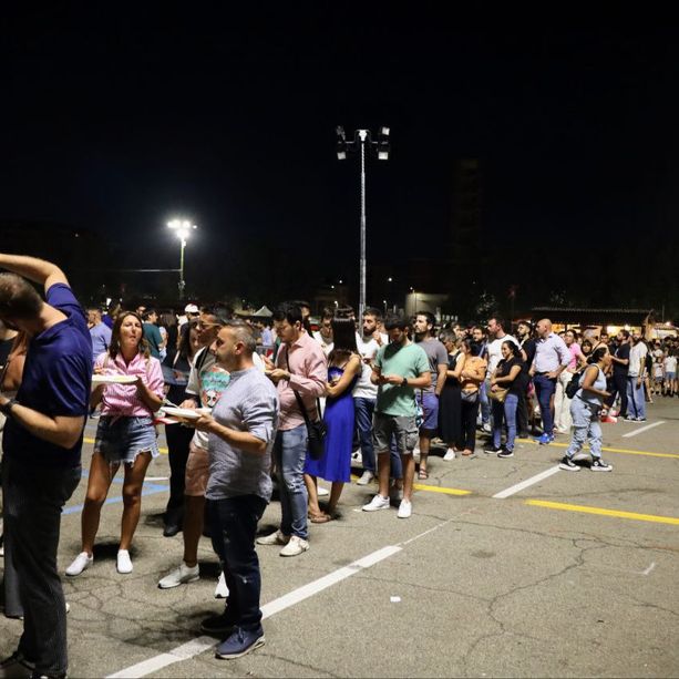 Code alle Sagre, diretta-sfogo di Rasero sui social: &quot;Scelta obbligata per salvare il festival&quot;. Chi dice &quot;Che schifo le code&quot; è un cogl**ne patentato&quot; [VIDEO]