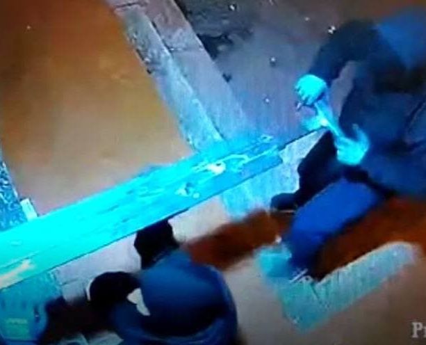 Faceva esplodere bancomat per prendere i contanti: arrestato a Pavia 42enne astigiano