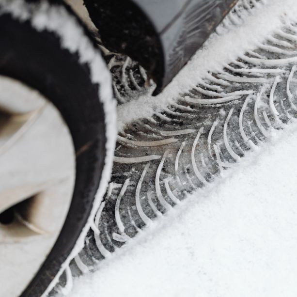 La Polizia ha intensificato i controlli sul rispetto dell'obbligo di pneumatici da neve o catene a bordo