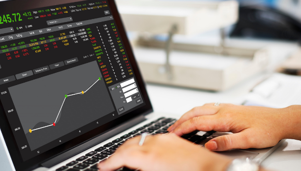 Allerta della Polizia Postale sui siti di trading online poco affidabili