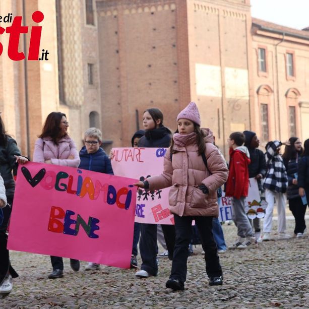 Asti si mobilita contro il bullismo: il 27 febbraio la terza edizione della marcia contro il bullismo