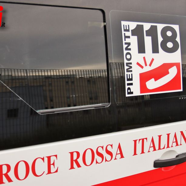 Lotta ancora tra la vita e la morte il bimbo di due anni trovato privo di sensi nella piccola piscina casalinga