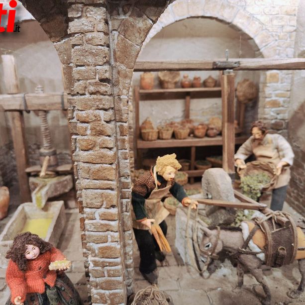 La Natività di Anna Rosa Nicola illumina Vezzolano, tra arte, fede e tradizione