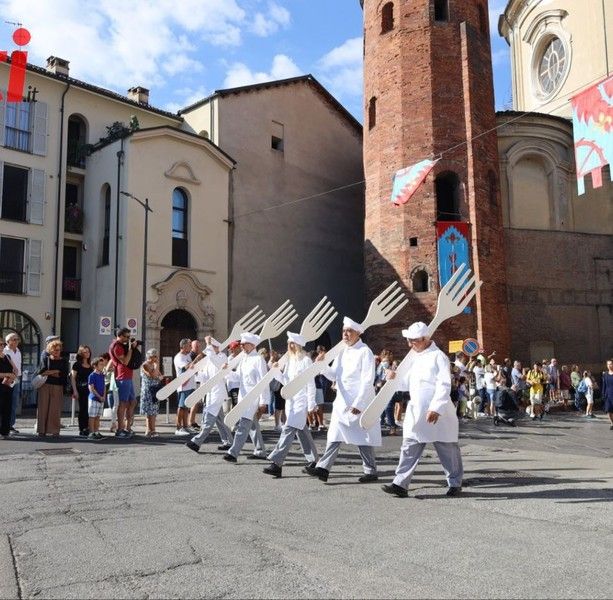 Oltre 70mila porzioni servite in piazza Alfieri per il Festival delle Sagre 2022