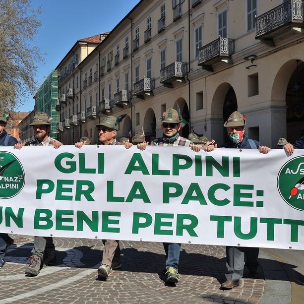 Rivivi le emozioni della grande sfilata alpina del centenario ANA Asti [GALLERIA FOTOGRAFICA]