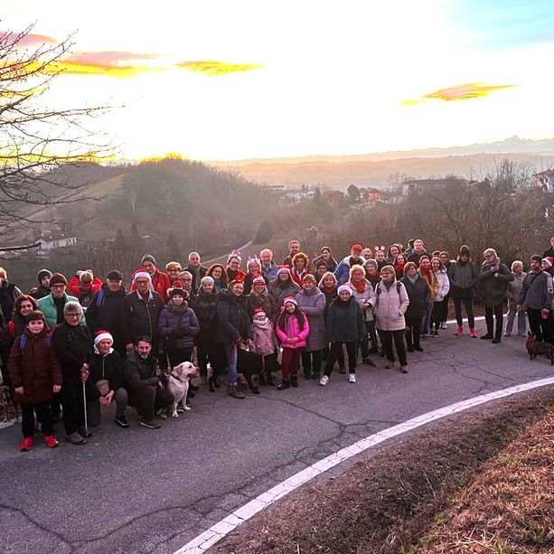 A San Marzanotto una camminata in notturna e poi a cena... da Babbo Natale