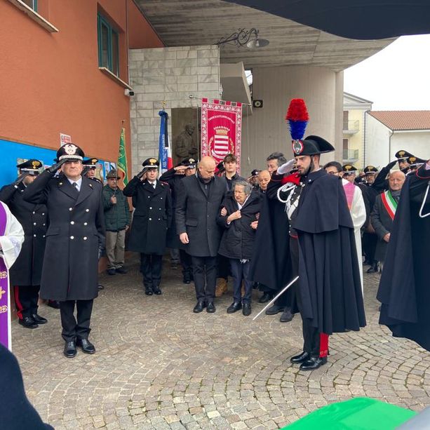 A Castelnuovo Don Bosco la cerimonia di tumulazione del Luogotenente Giovanni Andriano