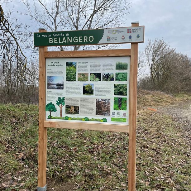 Rubano pannelli espositivi nella riserva naturale degli stagni di Belangero. &quot;È sabotaggio ambientale&quot;