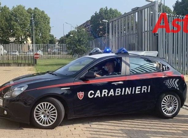 Tentano truffa ad anziana, fuggono inseguiti dai carabinieri speronando l'auto e scappando a piedi. Arrestati tre nomadi pregiudicati