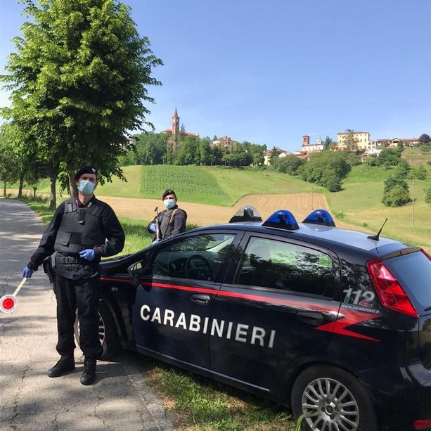 Castagnole Lanze, anche se in quarantena, va al bar per la colazione. Denunciato e multato dai Carabinieri