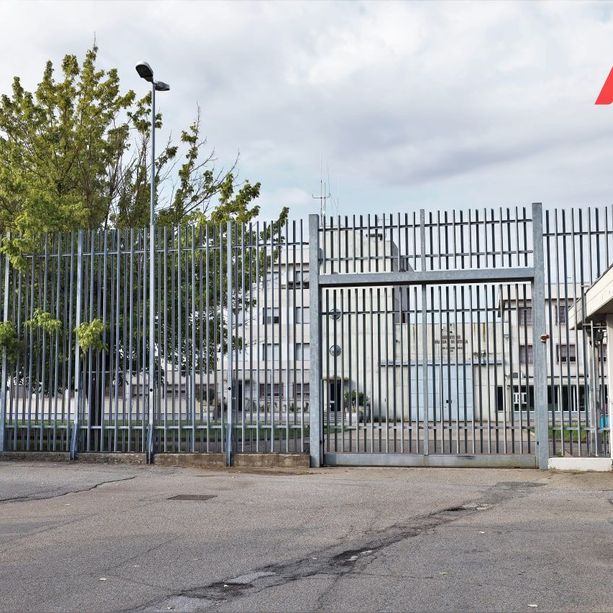 Carcere di Asti nel caos: sovrintendente preso a pugni da un detenuto finisce in ospedale