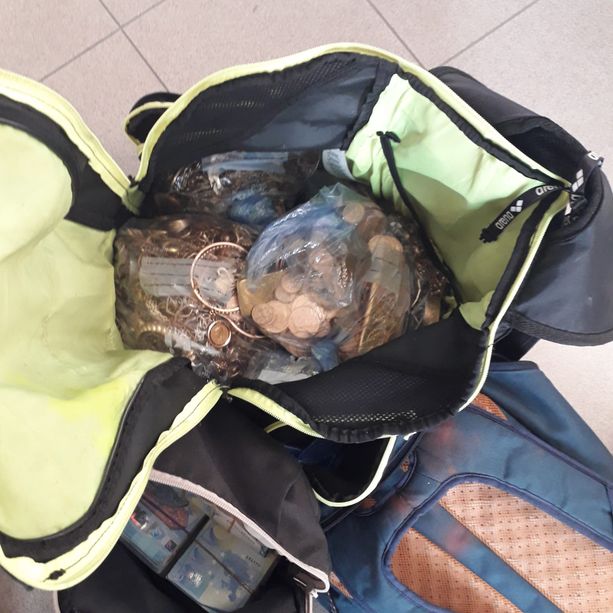 Rubavano gioielli, per poi fonderli in lingotti e rivenderli: i carabinieri smascherano maxi organizzazione criminale tra Asti e la Svizzera [VIDEO]