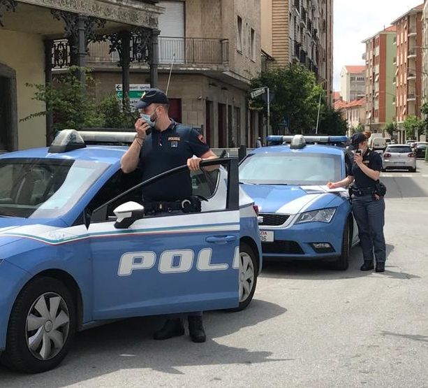 Nigeriano 32enne arrestato in corso Matteotti: ha preso a morsi due poliziotti