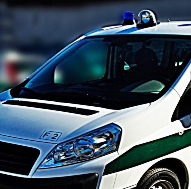 Investito in pieno in via Torchio: 59enne in ospedale
