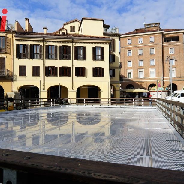 Torna la pista di ghiaccio in piazza Statuto dal 4 novembre al 29 gennaio