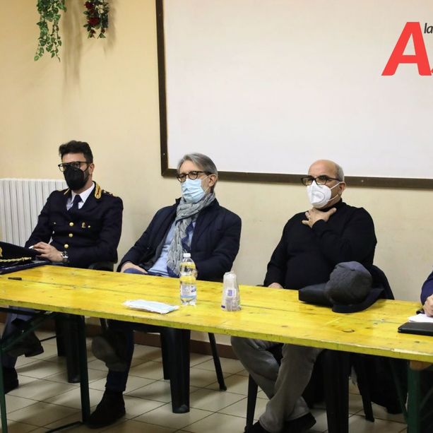 Il questore ha incontrato i cittadini di San Fedele: &quot;L'installazione di telecamere in punti strategici sarebbe una grande risorsa&quot; (FOTO)