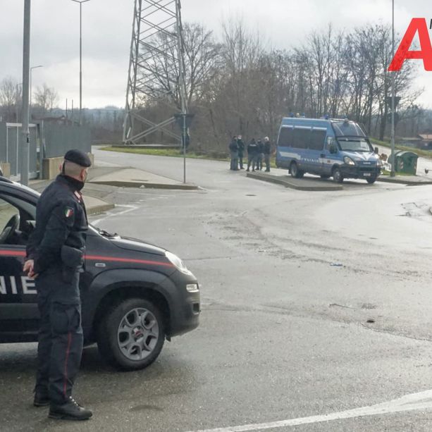 13enne ucciso da petardo, pattuglie al campo nomadi per prevenire eventuali disordini
