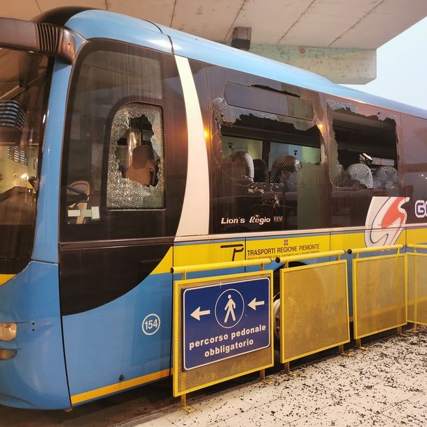 Dopo gli atti vandalici di venerdì notte, preoccupa la situazione del Movicentro di Asti