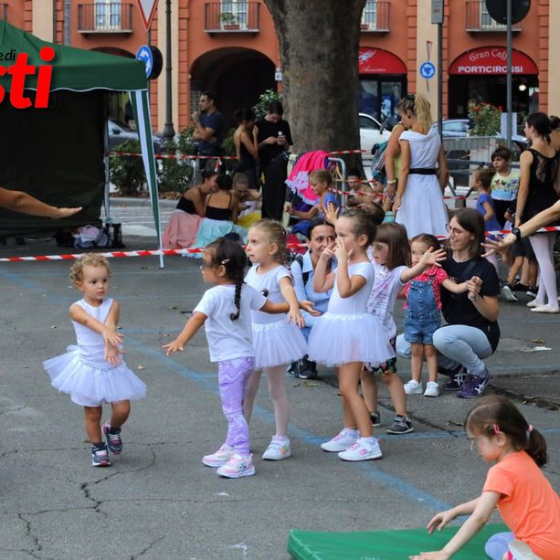 Lo sport in &quot;vetrina&quot; ieri ad Asti in compagnia dei grandi campioni astigiani [GALLERIA FOTOGRAFICA]