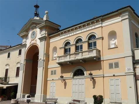 Caso Gavello: il Comune di Moncalvo convoca un Consiglio Comunale aperto a teatro