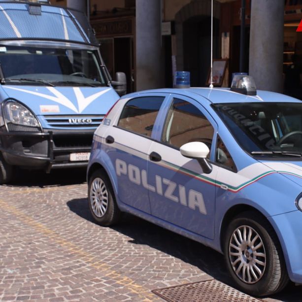 Chiama più volte l'ambulanza ma non si fa trovare: denunciato per interruzione di pubblico servizio