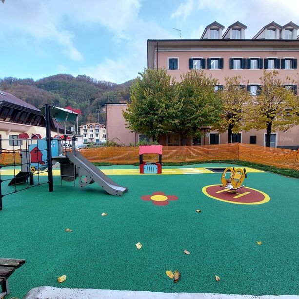 &quot;Li vogliamo così&quot;: e i bambini delle elementari indicano al Comune come costruire la nuova area con i giochi