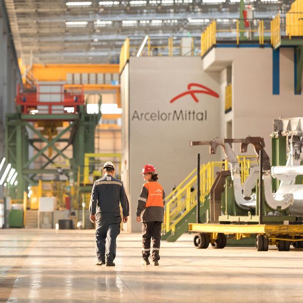 La testimonianza di un metalmeccanico di Mittal: &quot;Siamo tutti in ansia per il nostro futuro, cassa integrazione inspiegabile che non fa arrivare a fine mese&quot;