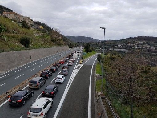 Traffico: tutte le chiusure sulla A12 in direzione Genova
