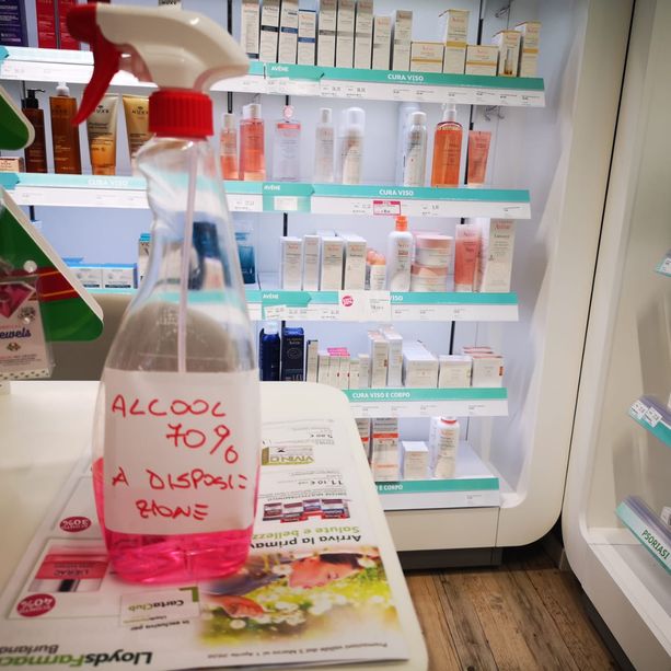 Emergenza coronavirus: sequestrate a Genova 1.100 mascherine e 900 confezioni di gel