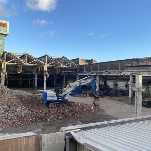 Sestri Ponente, sta nascendo il nuovo supermercato di Esselunga (nonostante le proteste)