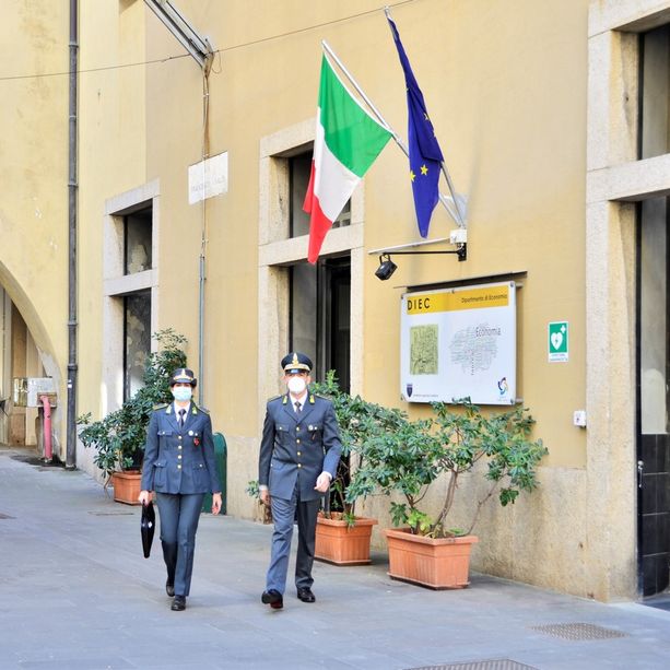Operazione &quot;110 e... frode&quot; della Guardia di Finanza di Genova: falsavano esami e tesi di laurea, denunciati 22 studenti universitari
