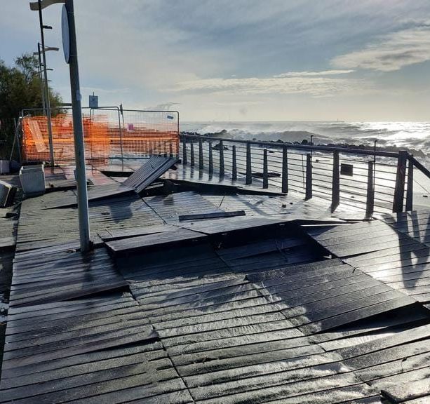 Voltri: la passeggiata va demolita all’istante, senza se e senza ma