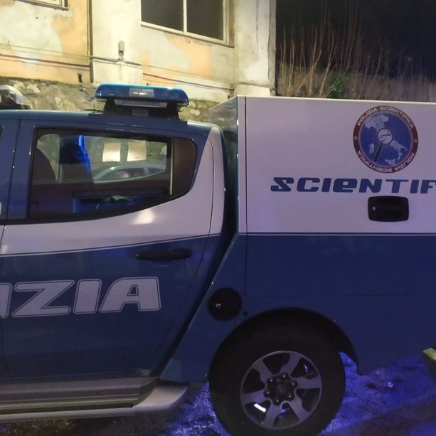 Lettere con minacce di morte e sostanza chimica alla preside e alla dirigente amministrativa del Mazzini