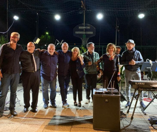 Anche a distanza si può: concerto dei Zena Singers per aiutare l'Aism