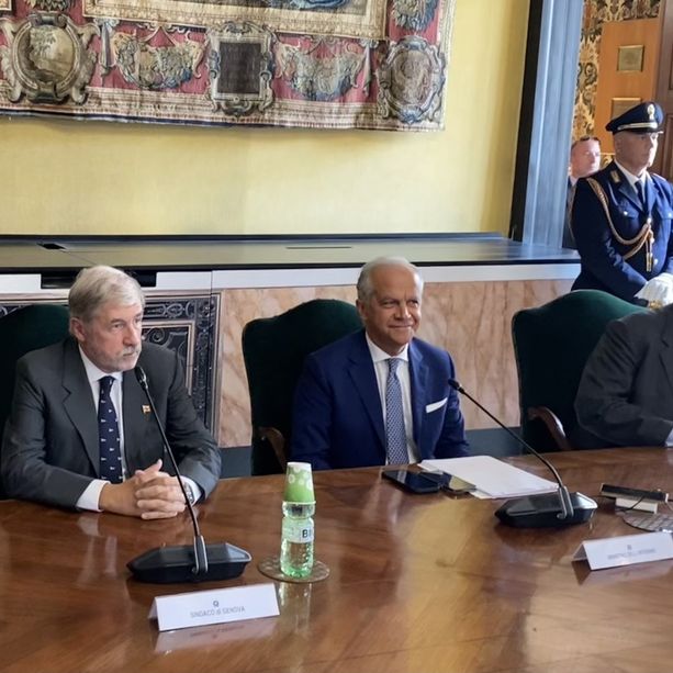 Il ministro Piantedosi a Genova: &quot;Sulle spese per i minori non accompagnati alleggeriremo il Comune&quot;