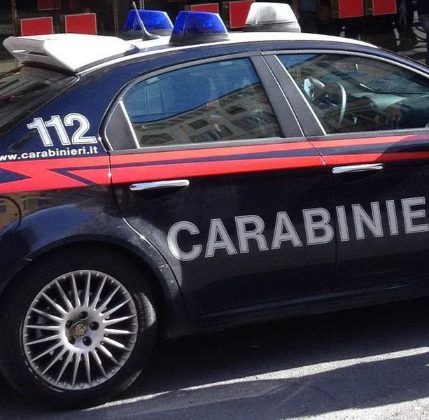 Picchiato in casa e rapito per quattro ore, incubo per un ventunenne di Masone