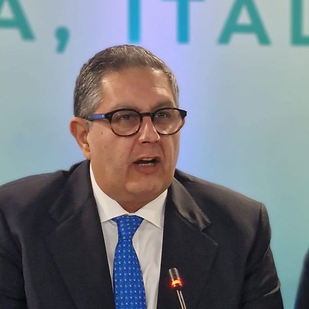 Caso corruzione in Liguria, Giovanni Toti autorizzato a incontrare esponenti politici