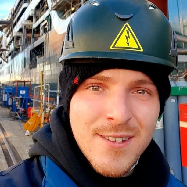 Schianto mortale in via Rubens a Voltri, la vittima si chiamava Michael Tira