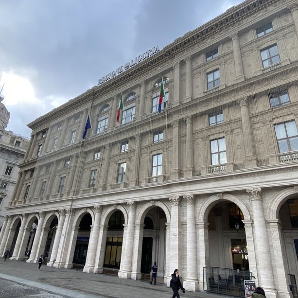Tangenti e corruzione, ora il sistema Toti fa tremare i palazzi genovesi del potere