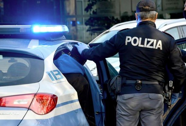 Cep, lite tra padre e figlio finisce in tragedia: 77enne ucciso a coltellate