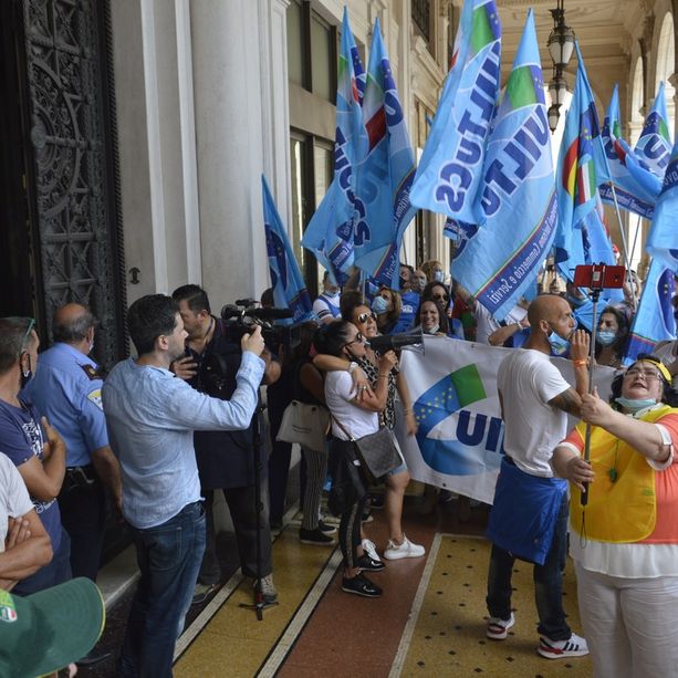 Lavoratori mense e pulizie: Cgil, Cisl e Uil siglano l'accordo con la Regione