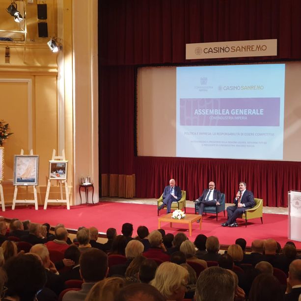 Toti sulle infrastrutture: &quot;Stracciare codice degli appalti, la politica torni ad avere il coraggio di decidere&quot;