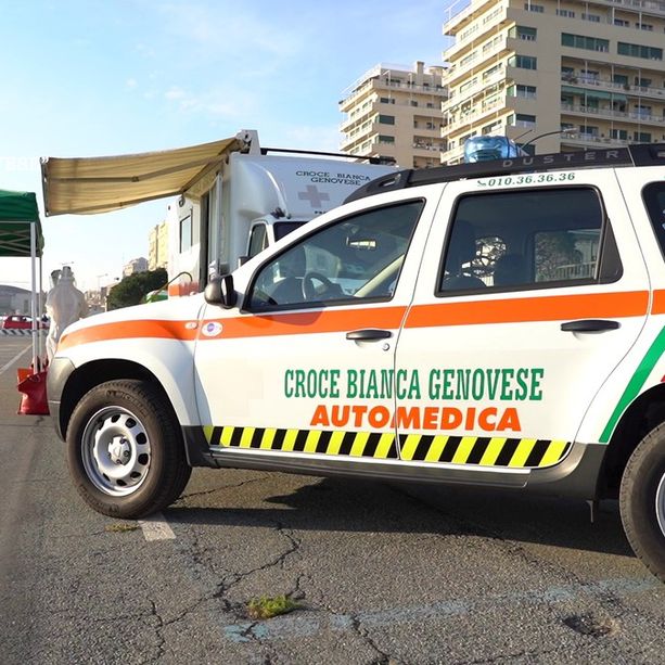 Al via i tamponi &quot;drive-through&quot; in piazzale Kennedy (VIDEO)