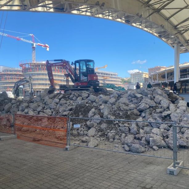Ordigno bellico nel cantiere del Waterfront, in arrivo gli artificieri