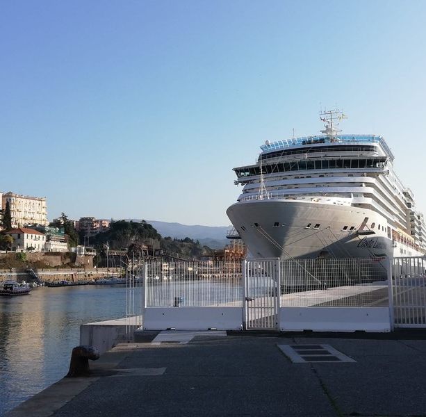 Coronavirus: due passeggeri olandesi della Costa Luminosa in ospedale a Savona