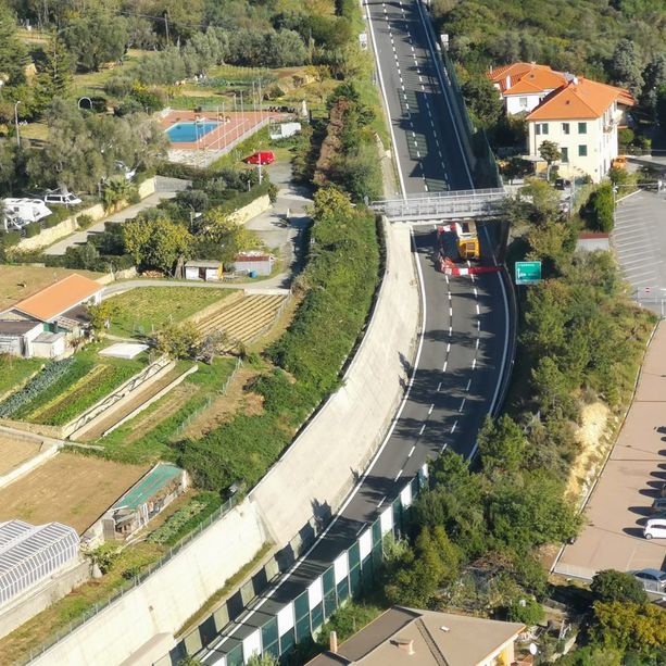 Cavalcavia della Vignetta chiuso al traffico, attivati due servizi di trasporto alternativi per le emergenze dei residenti